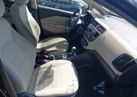 2013 Kia Rio Lx z USA, uszkodzony, nr VIN KNADM4A30D6219482